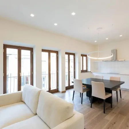 Ponte Vecchio Luxury Flat Floransa